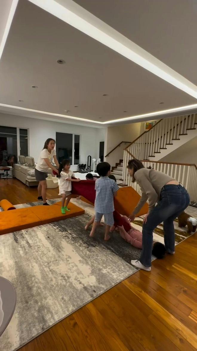 情九年女方五年生了四胎原配毫不知情球友会网址66岁香港富商与网红婚外(图4)