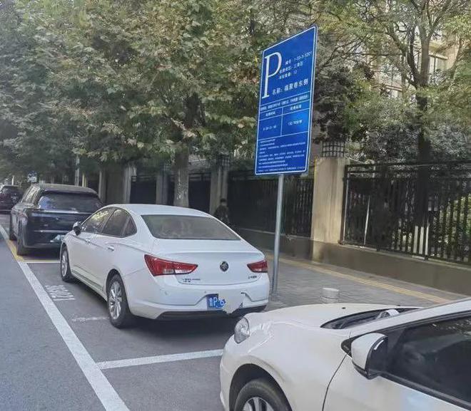 步强化校园周边交通秩序管理qy球友会网站东营交警进一(图3)