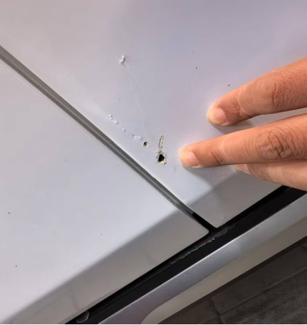”锈迹车门秒变新车主：这售后绝了！千亿球友会平台吉利售后“神仙操作(图2)
