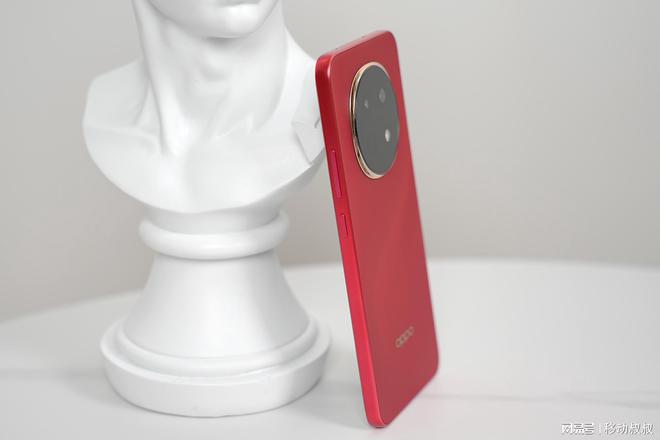 测：1999元起2025年全满贯耐用神机qy球友会OPPO A5 Pro开箱评(图2)