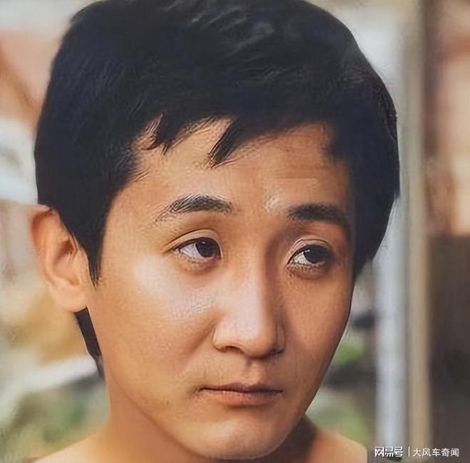是北大高材生女儿和侄女长得很像梁天现状：66岁微微发福儿子(图18)