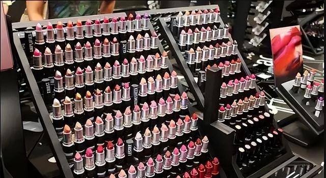 %咋消费者还前赴后继争相购买？几乎全是假货！利润高达2400(图11)